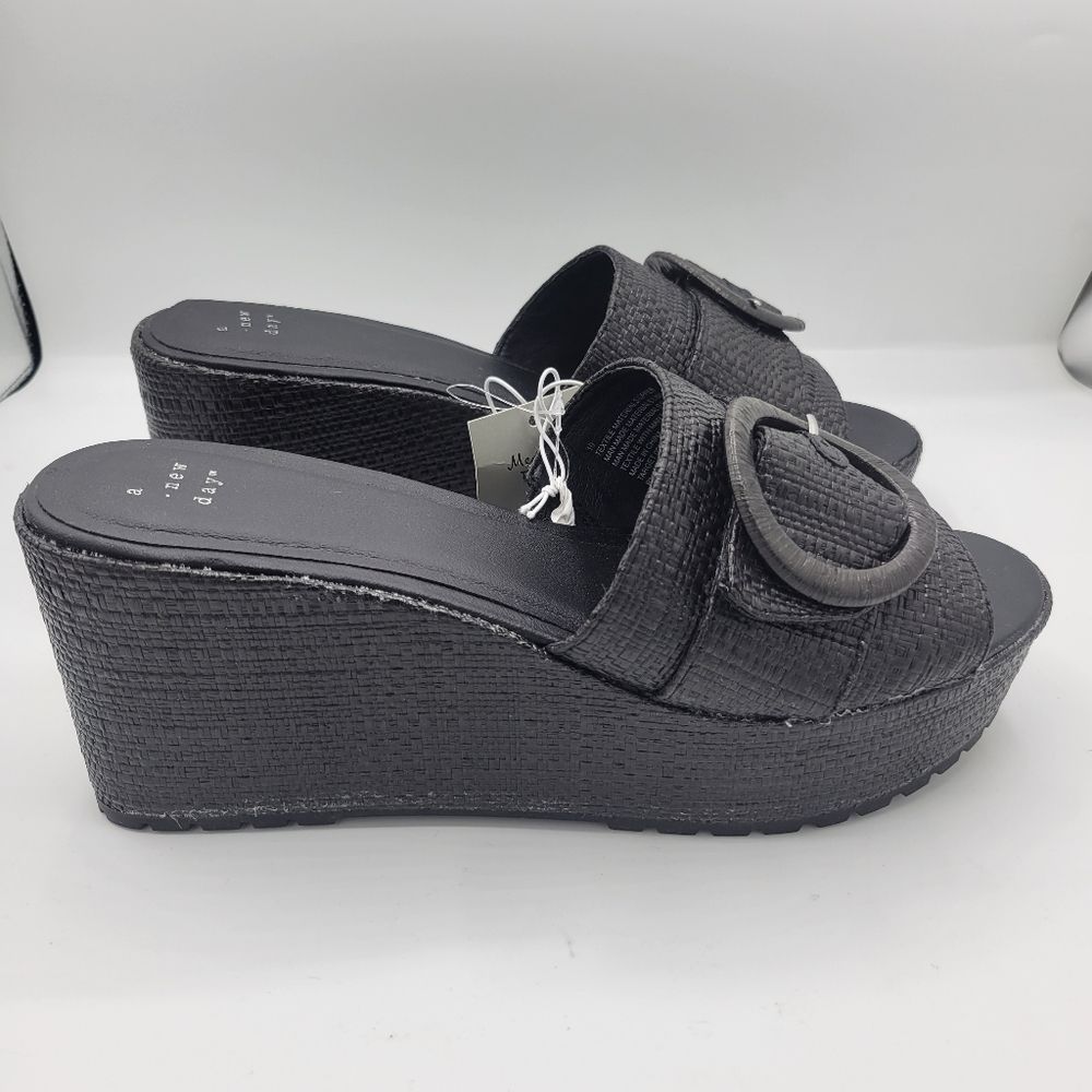 A New Day Victoria Platform Black  Sandals Size 9.5
